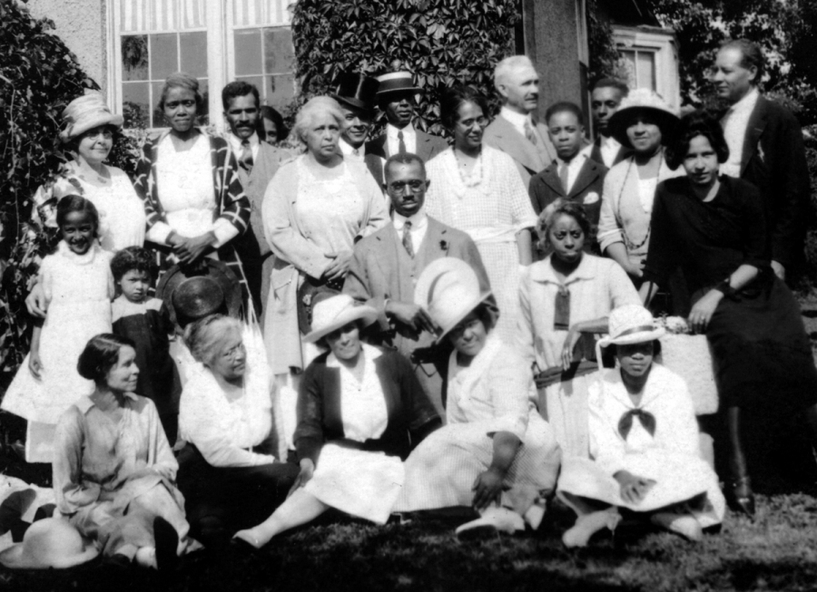 Gathering in Evanston, Illinois, c1920s. Photo courtesy Martha Walker.